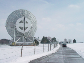 Zwölf-Meter-Antenne in Bayern zur ISS und Satelliten-Verbindung.